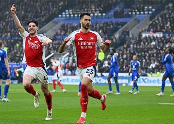 فيديو آرسنال يخطف فوز ا قاتل ا من ليستر سيتي ويواصل مطاردة ليفربول على قمة الدوري الإنجليزي
