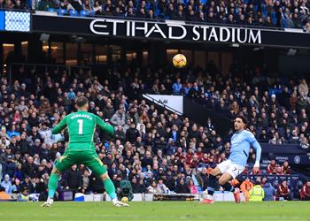 تقييم عمر مرموش بعد تألقه في مباراة مانشستر سيتي ونيوكاسل