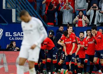 الصدارة في خطر فيديو ريال مدريد بعشرة لاعبين يسقط في فخ التعادل أمام أوساسونا بـ الدوري الإسباني