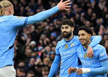 تروي ديني عمر مرموش سيكون لاعب ا استثنائي ا مثل ثنائي مانشستر سيتي