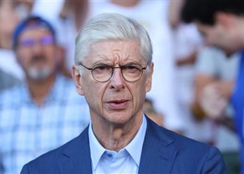 فينجر أريد تحسين صلواتي لعدم فوز ليفربول بلقب الدوري الإنجليزي