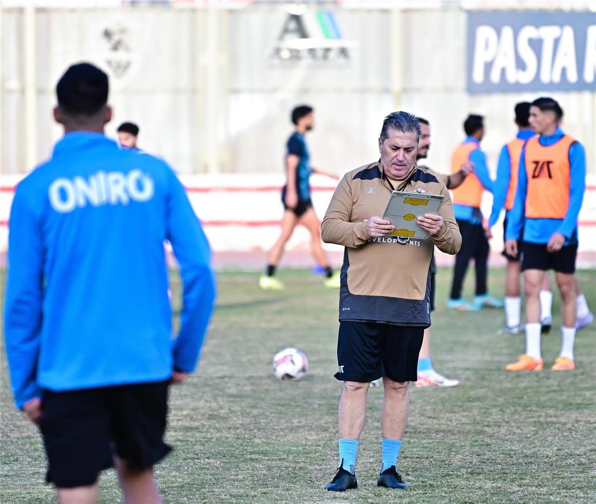 مران الزمالك | بيسيرو يستعرض التفاصيل الفنية في مباراة بتروجيت قبل مواجهة الأهلي - بطولات