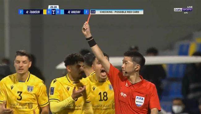 حمدي فتحي يتسبب في طرد لاعب التعاون امام الوكرة بدوري ابطال اسيا