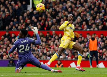 فيديو مانشستر يونايتد يواصل السقوط ويخسر أمام كريستال بالاس في الدوري الإنجليزي