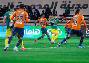 بمشاركة محمد شريف الخليج يتعادل مع الفيحاء في الدوري السعودي