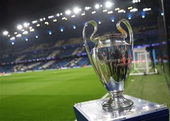 مرشح مفاجئ الحاسوب العملاق يتنبأ ببطل دوري أبطال أوروبا 2025