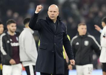 سلوت يوجه رسالة تفاؤل لجماهير ليفربول بشأن ميركاتو الصيف