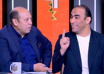 أحمد سليمان أقسم بالله هناك لاعبون في تشكيل الأهلي أمام الزمالك يريدون الجلوس معي ورد ساخر من سيد عبد الحفيظ