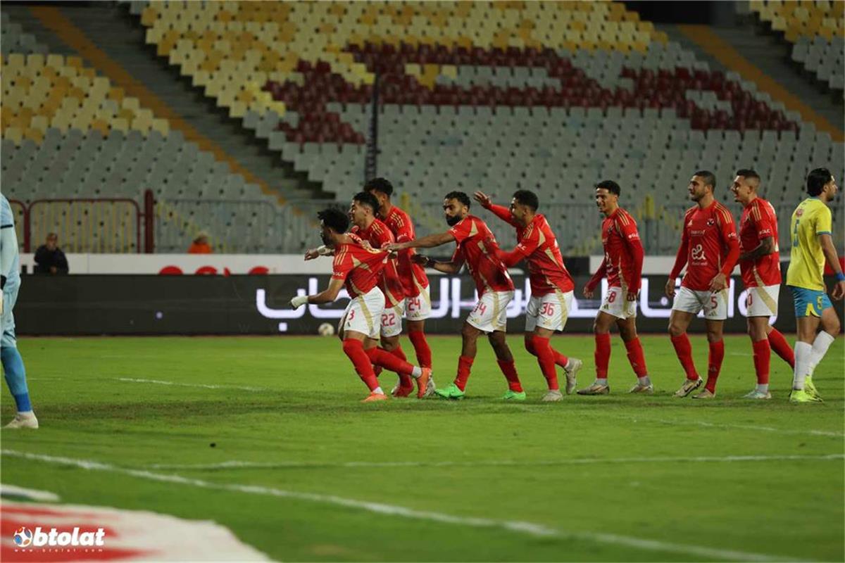 الصالح سبورت : بدلاء الأهلي أمام الزمالك في الدوري المصري.. الظهور الأول لـ أشرف بن شرقي