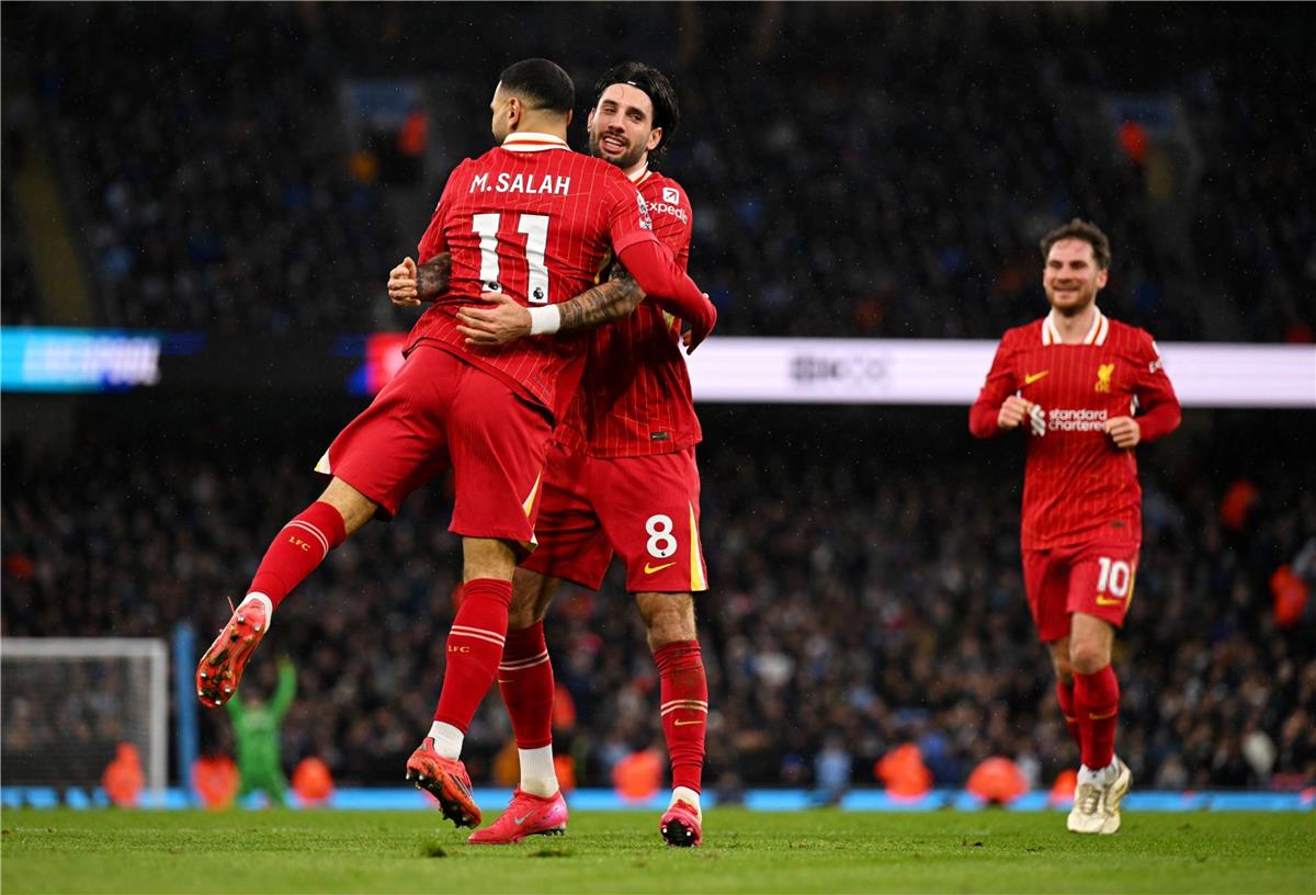 ترتيب الدوري الإنجليزي بعد فوز ليفربول على مانشستر سيتي