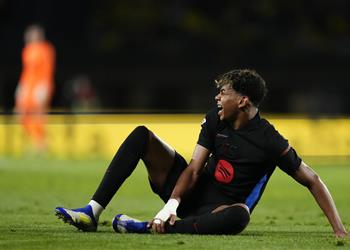 لامين يامال يسخر من التحكيم بعد فوز برشلونة على لاس بالماس