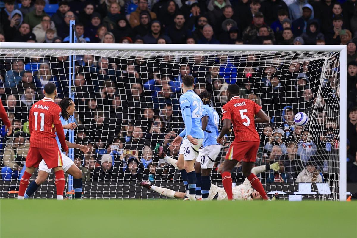 ترتيب هدافي الدوري الإنجليزي بعد هدف محمد صلاح أمام مانشستر سيتي