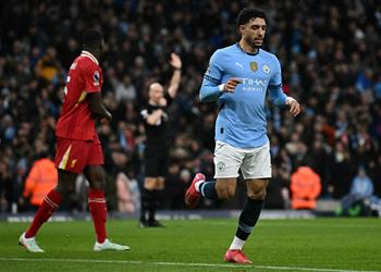 لاعب ليفربول شعرت بالدوار أمام مانشستر سيتي بسبب عمر مرموش