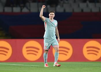 فيديو في 4 دقائق ألفاريز وجريزمان يسجلان هدفين لـ أتلتيكو مدريد أمام برشلونة