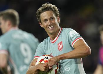 فيديو الإثارة متواصلة يورينتي يسجل هدف أتلتيكو مدريد الثالث أمام برشلونة