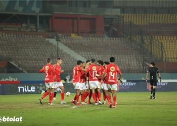 بدلاء الأهلي أمام حرس الحدود في الدوري المصري بن شرقي ي جاور أشرف داري