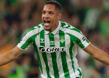 منافس الأهلي في المونديال بيليجريني يعلن انتقال فيتور روكي إلى بالميراس