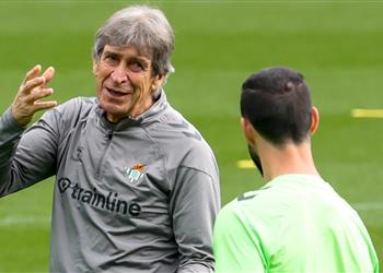 بيليجريني ريال مدريد يمكنه الفوز بكل شيء سواء اشتكى من الحكام أم لا