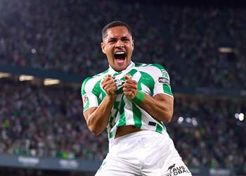 منافس الأهلي بالميراس يعلن تعاقده مع فيتور روكي