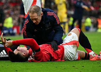 ضربة قاسية لـ مانشستر يونايتد والأرجنتين بشأن إصابة ليساندرو مارتينيز