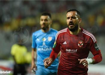 زوجة علي معلول الأهلي لم يتركه ومسيرة الأسطورة لا تنتهي بهذه الطريقة