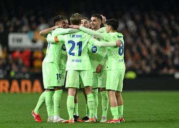 فيديو برشلونة يهين فالنسيا مجدد ا بخماسية ويتأهل إلى نصف نهائي كأس ملك إسبانيا