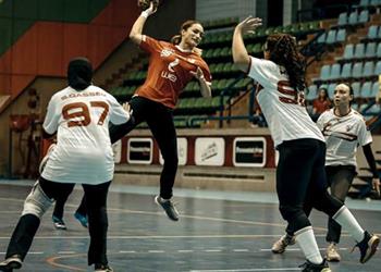 موعد والقناة الناقلة لمباراة الأهلي والزمالك اليوم في دوري سيدات اليد والمعلق