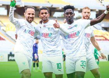 فيديو المصري يهزم الاتحاد السكندري ويقتحم المربع الذهبي في الدوري المصري