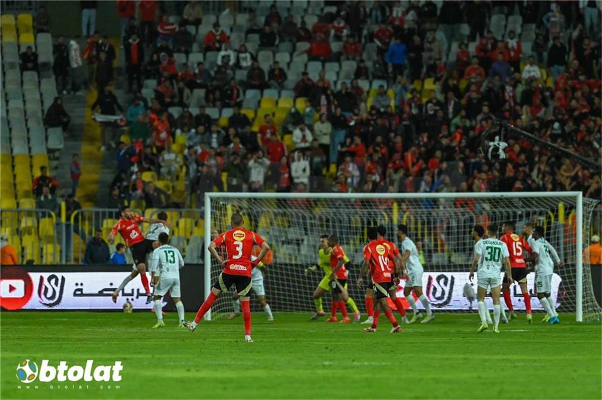 الحلم نيوز : المصري يعلن التعاقد مع لاعب الأهلي لمدة 3 مواسم ونصف