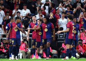 مواعيد مباريات اليوم الأحد 9 2 2025 والقنوات الناقلة برشلونة ضد إشبيلية وليفربول أمام بليموث أراجايل