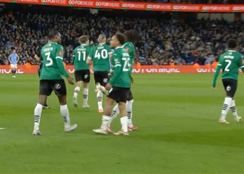 فيديو تالوفيروف يسجل هدف بليموث الأول أمام مانشستر سيتي