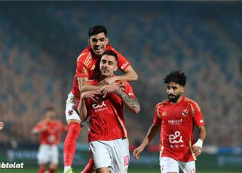 تشكيل الأهلي المتوقع أمام الزمالك اليوم في قمة الدوري المصري ثلاثي دفاعي وثنائي بالهجوم