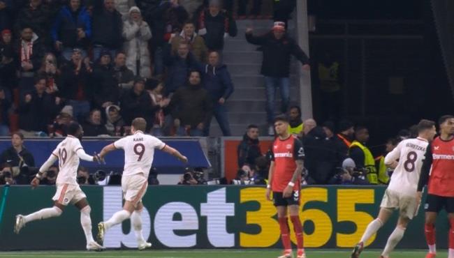 هدف الفونسو ديفيز في مرمي باير ليفركوزن اسيست هاري كين الرائع