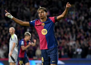 هارجريفز ينهال بالمديح على لامين يامال الأفضل في التاريخ