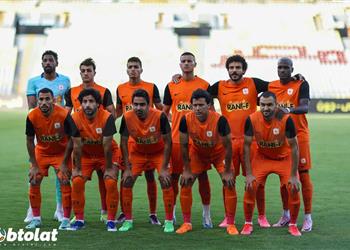 فاركو يفوز على البنك الأهلي بثنائية في الدوري المصري