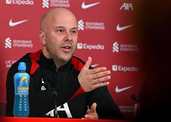 سلوت يوضح موقف ثنائي ليفربول من المشاركة أمام نيوكاسل في نهائي كأس كاراباو