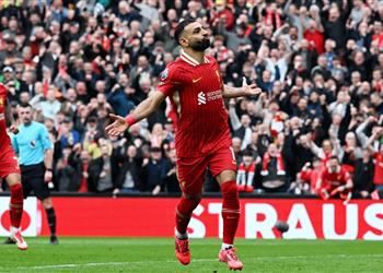 جناح برينتفورد يتغنى بمحمد صلاح لاعب متكامل ولا يمكن توقع ما يفعله