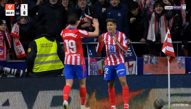 هدف جوليان الفاريز في مرمي برشلونة بالدوري الاسباني