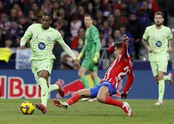 جوليانو سيميوني يعترف شعرنا بالخوف بعد هدف برشلونة الثاني