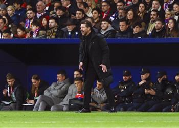 سيميوني بعد خسارة أتلتيكو مدريد القاتلة أمام برشلونة كرة القدم لا ترحم وألوم نفسي لسبب ما