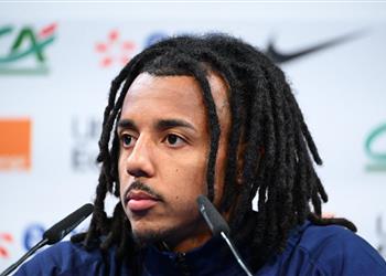 كوندي يطالب باتخاذ إجراءات حازمة ضد جماهير باريس سان جيرمان