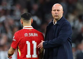 أوين محمد صلاح لا يمكن تعويضه في ليفربول ويحدد البديل الأقرب حال رحيله