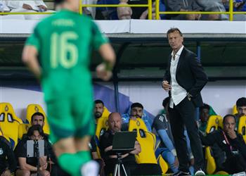 رينارد يستبعد لاعبين من قائمة منتخب السعودية لمواجهة اليابان في تصفيات كأس العالم للإصابة