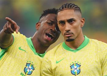 بسبب مواجهة الأرجنتين رافينها يدفع فينيسيوس لمغادرة مباراة البرازيل وكولومبيا فيديو