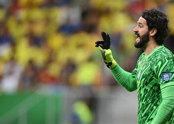 أليسون يغادر معسكر منتخب البرازيل ويعود إلى ليفربول