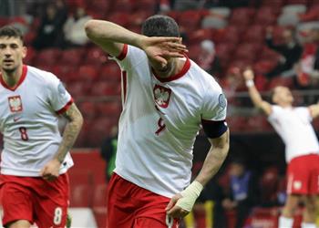 مدرب بولندا يوضح حالة ليفاندوفسكي بعد إثارته القلق أمام ليتوانيا