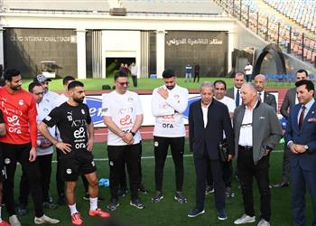 وزير الرياضة يهنئ منتخب مصر بعد الفوز على إثيوبيا ويطالب الجماهير بالمؤازرة أمام سيراليون