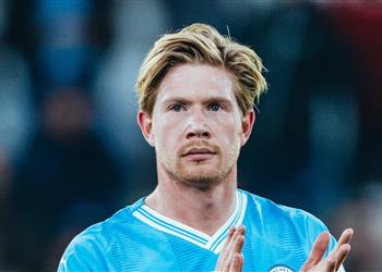 مسؤول ناد أمريكي يوضح حقيقة الاقتراب من ضم دي بروين