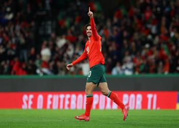 بمشاركة رونالدو ترينكاو يقود البرتغال لتخطي الدنمارك والتأهل إلى نصف نهائي دوري الأمم الأوروبية فيديو