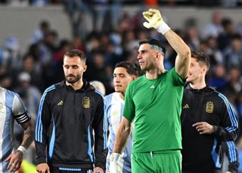 فيديو حارس الأرجنتين يستعرض أمام البرازيل مارتينيز يثير الغضب بحركات استفزازية